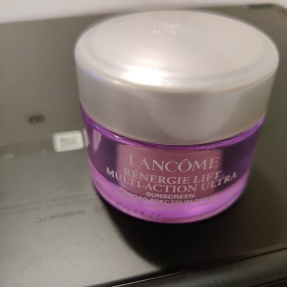 Lancôme Rénergie Lift Multi-Action Face Moisturizer With SPF 30 - Picture 2 of 2
